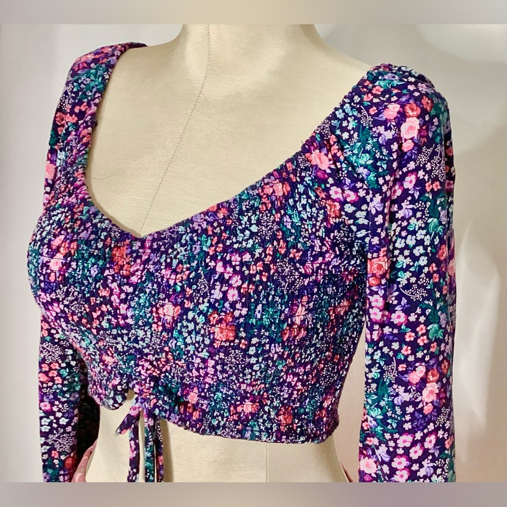 Aeropostale Floral Crop Top - Pink and Purple Sz M